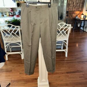 Men's Pleated Dress Pants in Khaki - Tailored Smart Fit
